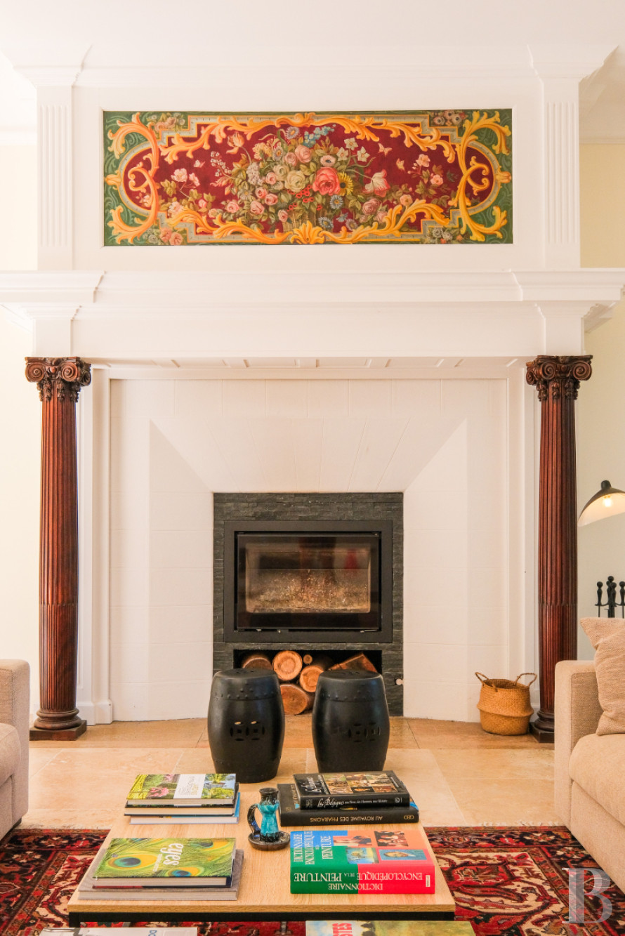 Sur la côte Varoise, une villa du 19e siècle posée au-dessus de la mer et rénovée dans un esprit contemporain - photo  n°12