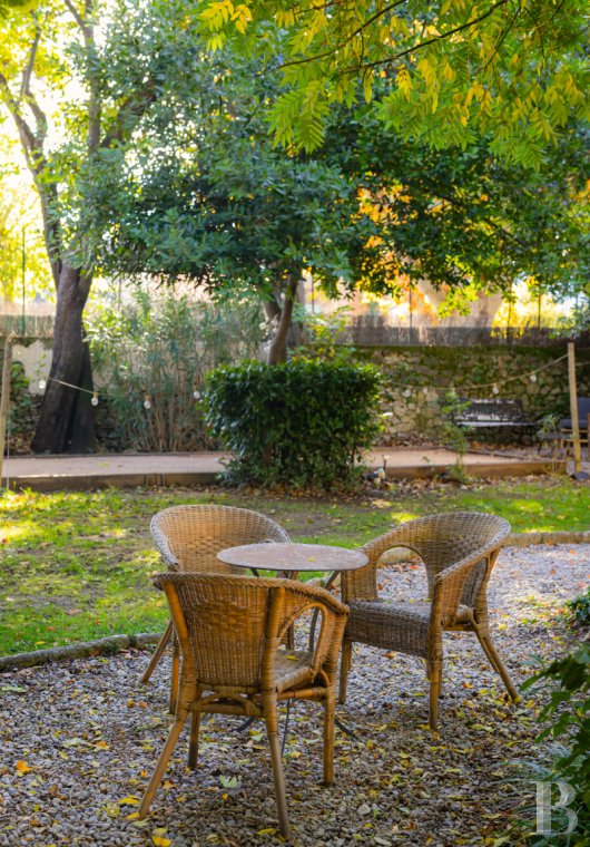 Au centre de Brignoles, dans le Var, une maison du 19e siècle et son grand jardin clos - photo  n°3