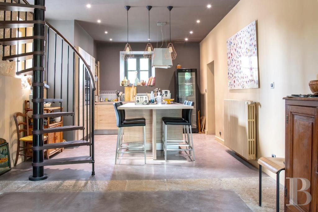 Au centre de Brignoles, dans le Var, une maison du 19e siècle et son grand jardin clos - photo  n°10