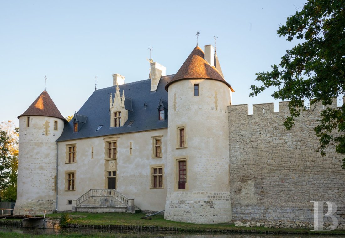 À Ainay-le-Vieil, entre Bourges et Montluçon, une forteresse séculaire tout en raffinement  - photo  n°50