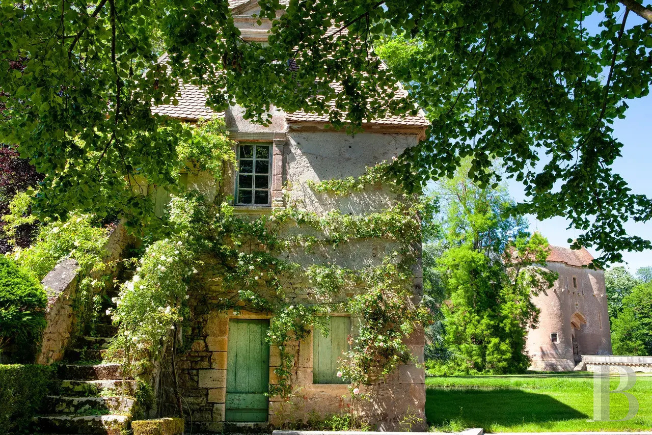 À Ainay-le-Vieil, entre Bourges et Montluçon, une forteresse séculaire tout en raffinement  - photo  n°55