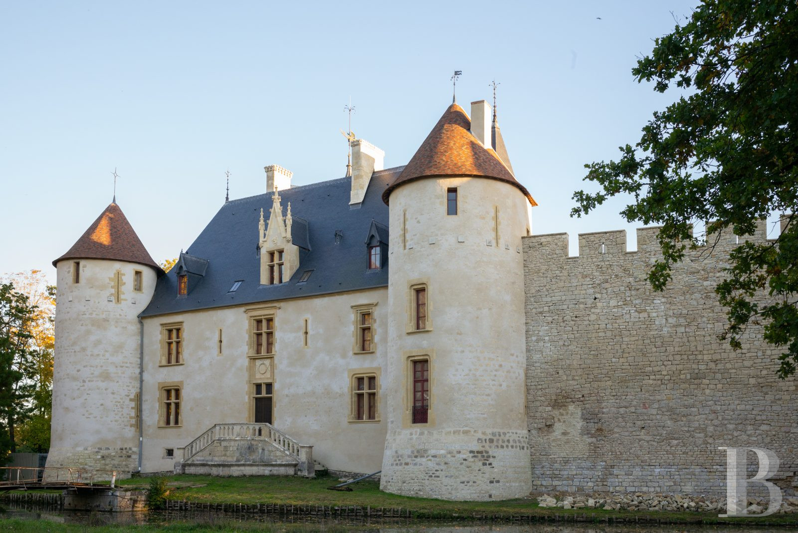 À Ainay-le-Vieil, entre Bourges et Montluçon, une forteresse séculaire tout en raffinement  - photo  n°54