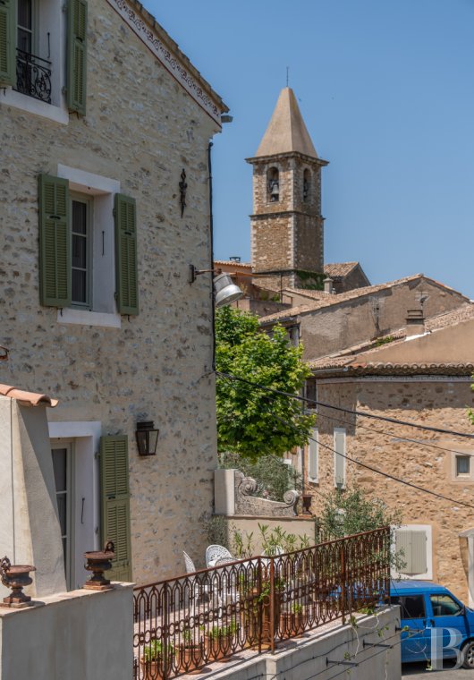 A large village house renovated to a high standard between Nyons and Vaison-la-Romaine, in the Drôme provençale - photo  n°2