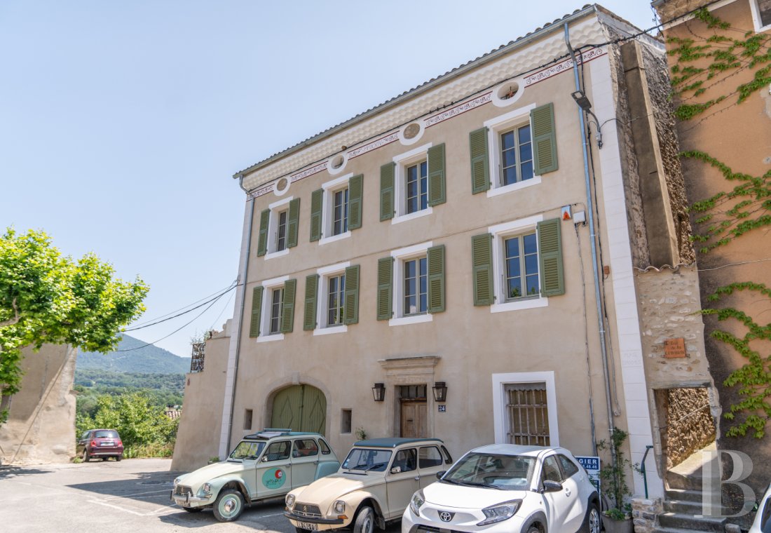 A large village house renovated to a high standard between Nyons and Vaison-la-Romaine, in the Drôme provençale - photo  n°48