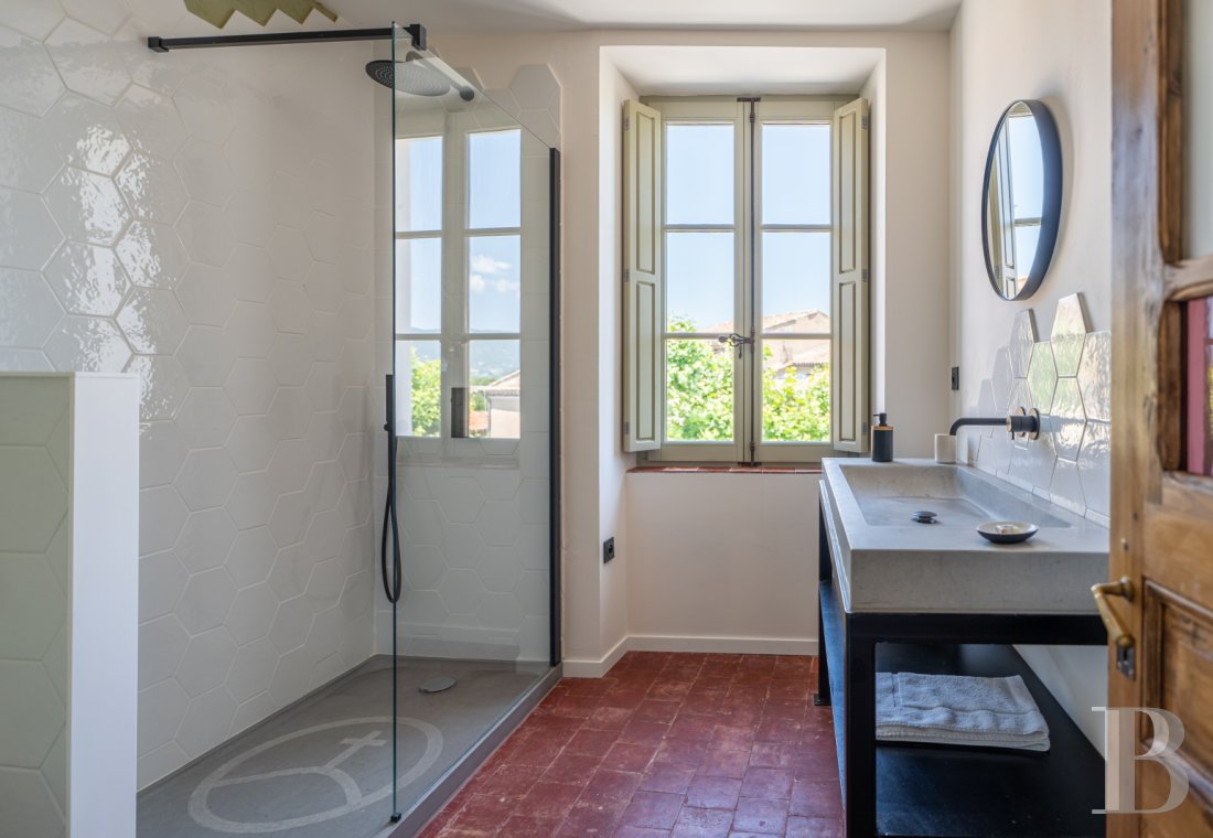 A large village house renovated to a high standard between Nyons and Vaison-la-Romaine, in the Drôme provençale - photo  n°38
