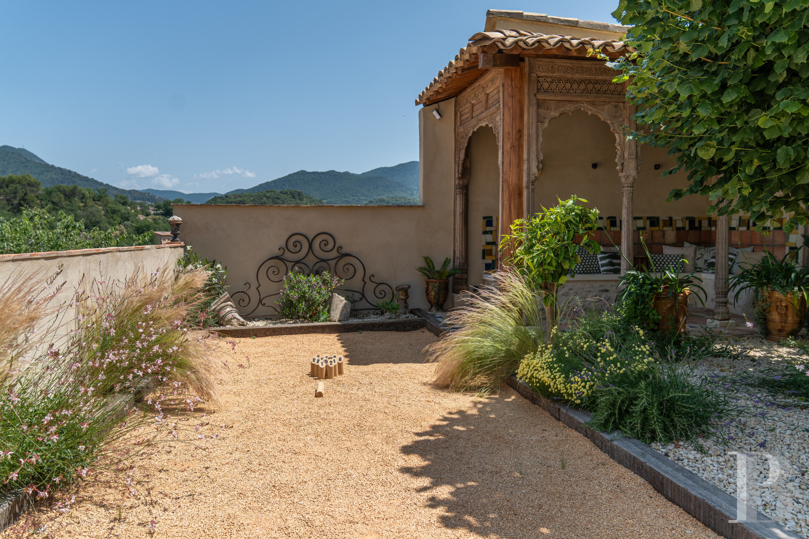 A large village house renovated to a high standard between Nyons and Vaison-la-Romaine, in the Drôme provençale - photo  n°5