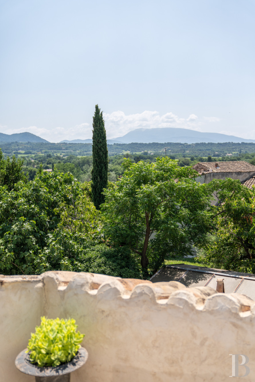 A large village house renovated to a high standard between Nyons and Vaison-la-Romaine, in the Drôme provençale - photo  n°33