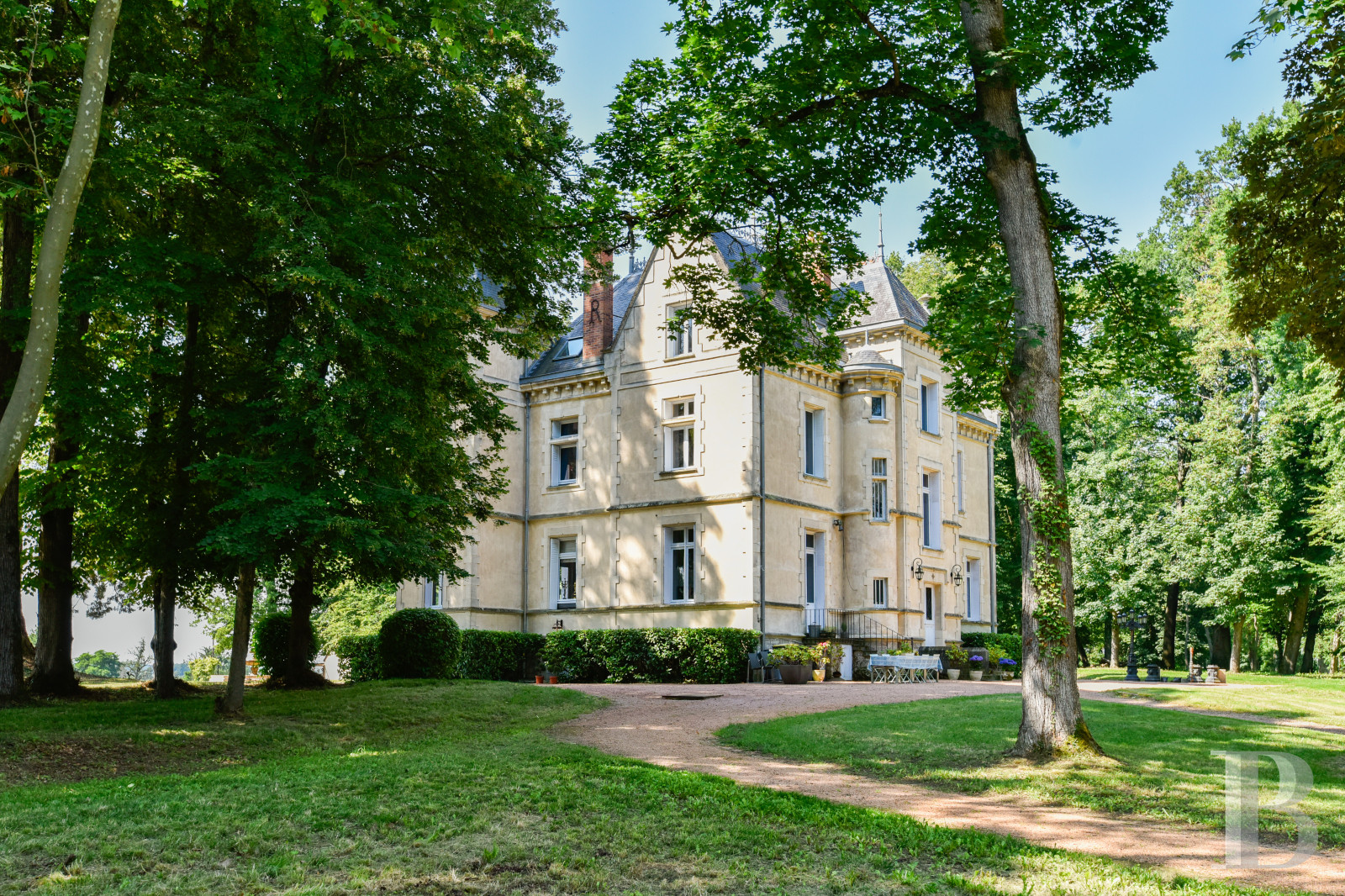 A Belle Époque château that has been passionately renovated, north of Vichy in the Allier region - photo  n°30