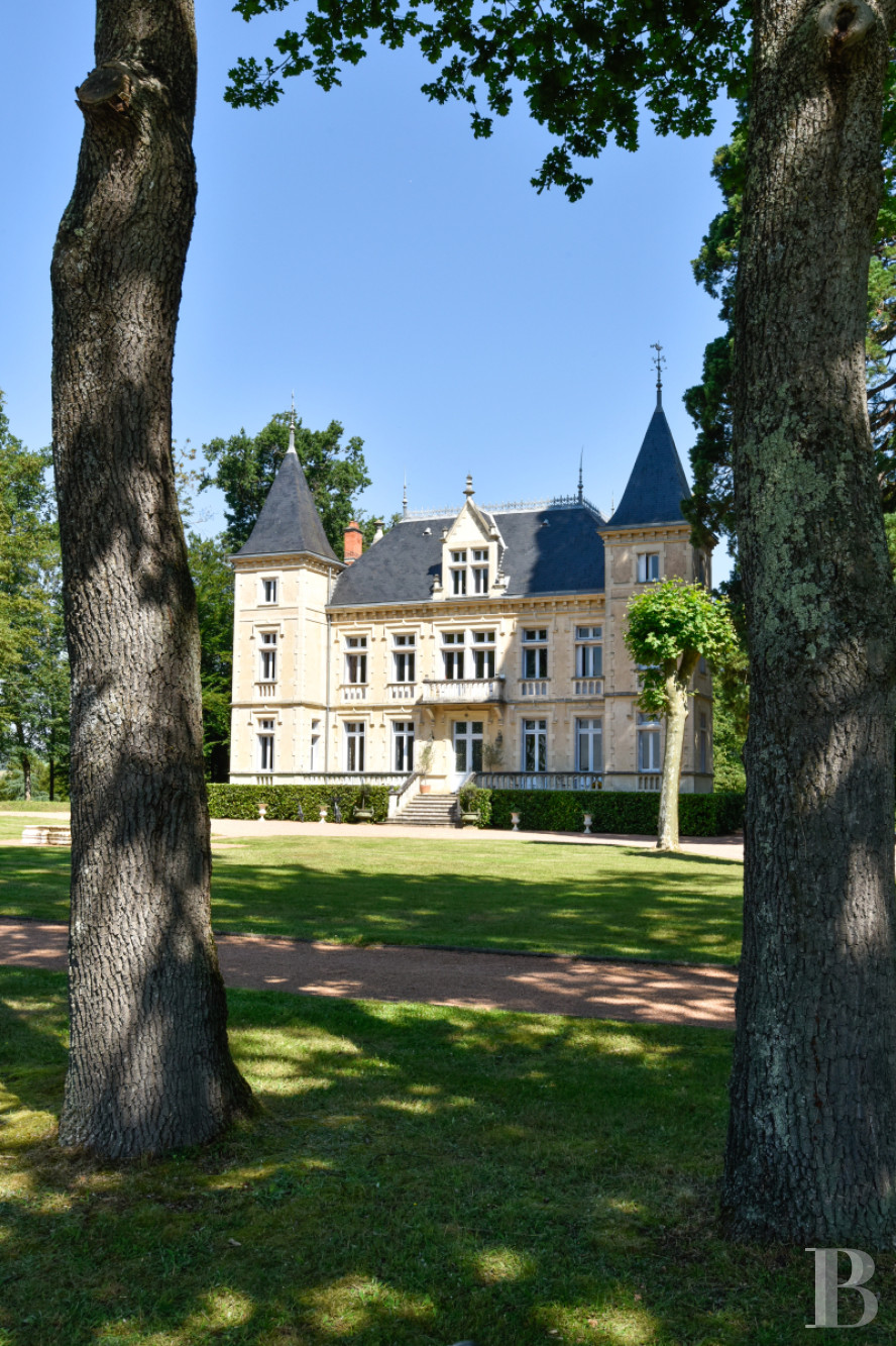 A Belle Époque château that has been passionately renovated, north of Vichy in the Allier region - photo  n°4