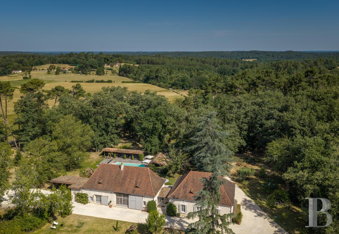 En Dordogne, entre Mussidan et Bergerac, une ancienne ferme du 18e siècle - photo  n°1