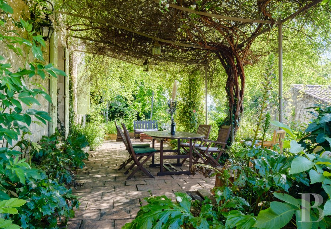 Dans le Lot-et-Garonne, au nord-ouest d’Agen, une ancienne métairie du 18e convertie en lieu de vie et de villégiature - photo  n°8