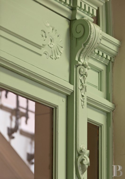 A renovated a hotel suite in a former Belle Époque palace in Le Mont-Dore, in the Puy-de-Dôme region - photo  n°5