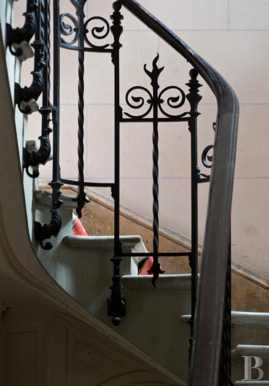 A renovated a hotel suite in a former Belle Époque palace in Le Mont-Dore, in the Puy-de-Dôme region - photo  n°8