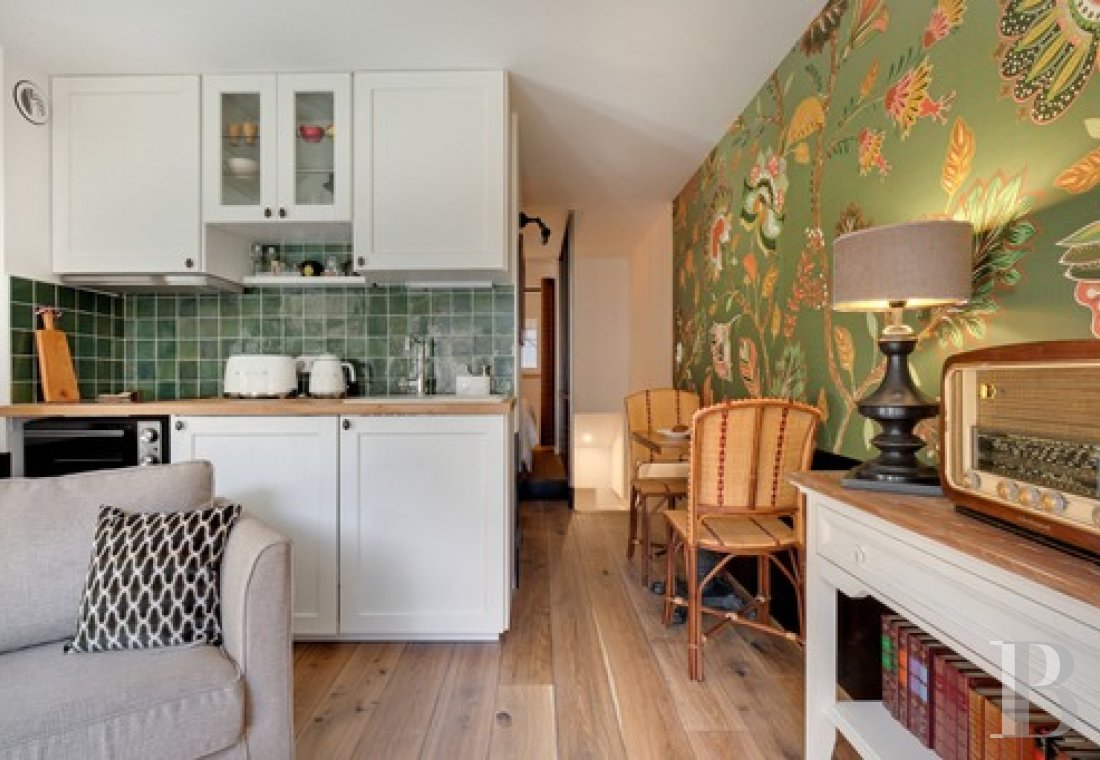A renovated a hotel suite in a former Belle Époque palace in Le Mont-Dore, in the Puy-de-Dôme region - photo  n°13