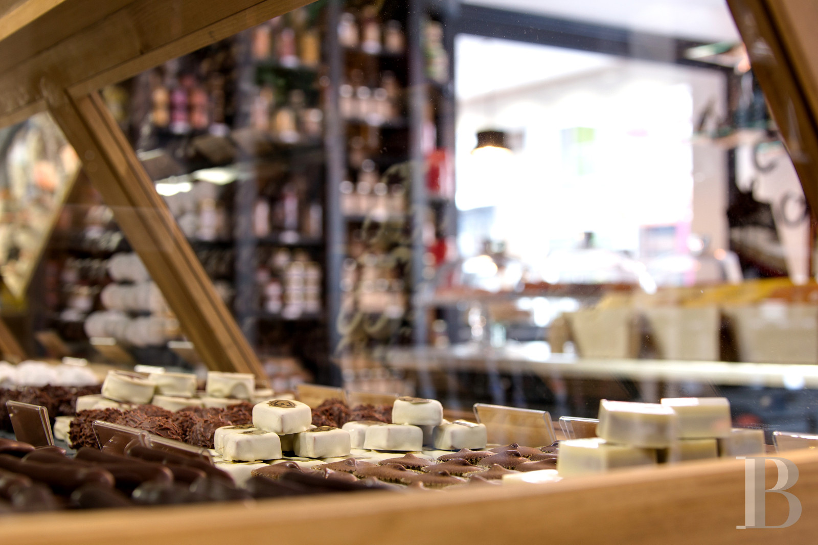 Dans le Puy-de-Dôme, au Mont-Dore, une suite hôtelière rénovée dans un ancien palace de la Belle Époque - photo  n°18