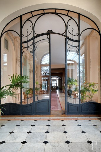 Dans le Puy-de-Dôme, au Mont-Dore, une suite hôtelière rénovée dans un ancien palace de la Belle Époque - photo  n°2