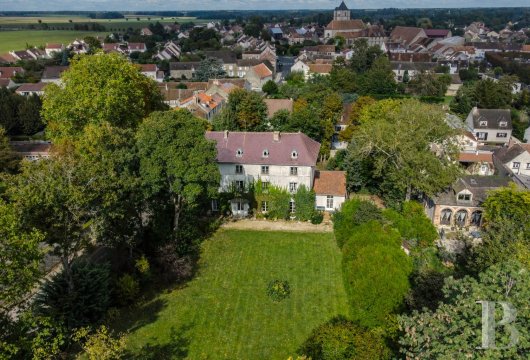 ile-de-france - A grand house steeped in history, nestled in the village of Ozouer-le-Voulgis in France’s Seine-et-Marne department, just 40 minutes from Paris by rail or road