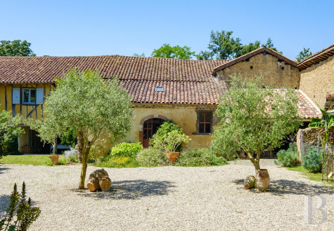 A former armagnac-producing estate which has been transformed and decorated with care to the west of Lectoure, in the Gers department - photo  n°60