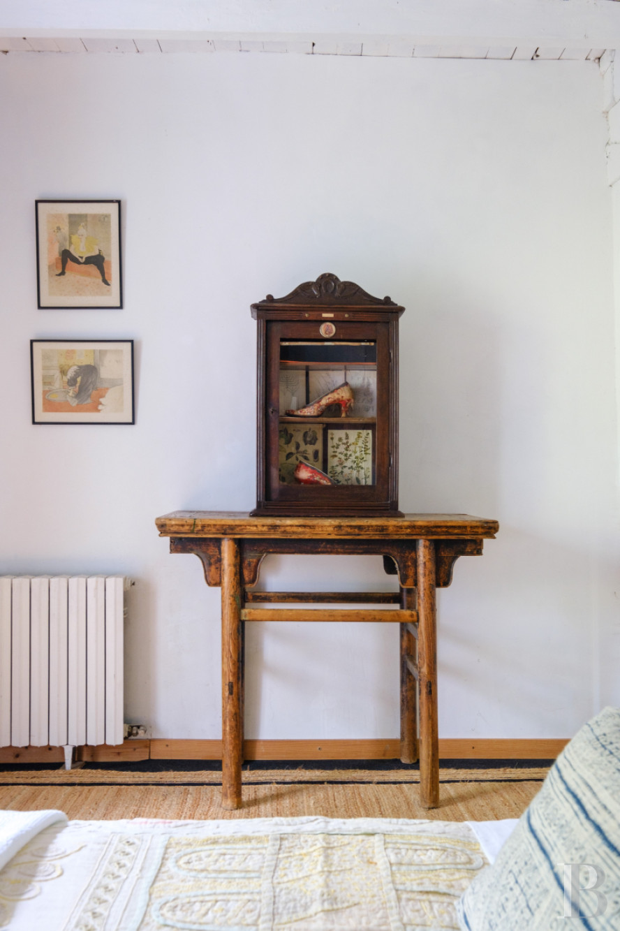 Dans le Gers, à l’ouest de Lectoure, un ancien domaine de production d’armagnac transformé et décoré avec soin - photo  n°31