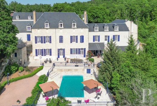 burgundy - A country manor with six hectares of grounds, transformed into tourist accommodation  with gîtes, beside the beautiful Morvan regional nature park in Burgundy