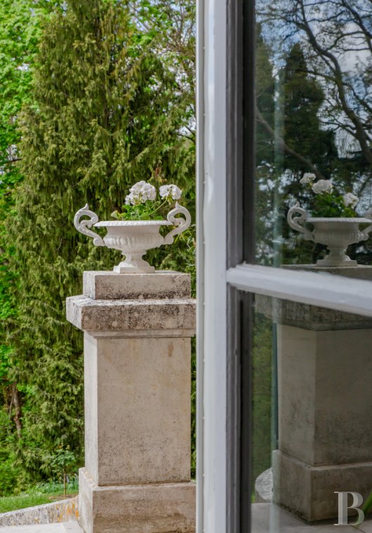 A 20th-century château in enclosed grounds in Evecquemont, in the Vexin region - photo  n°15