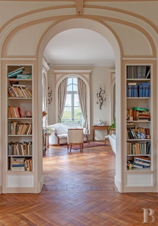 A 20th-century château in enclosed grounds in Evecquemont, in the Vexin region - photo  n°10