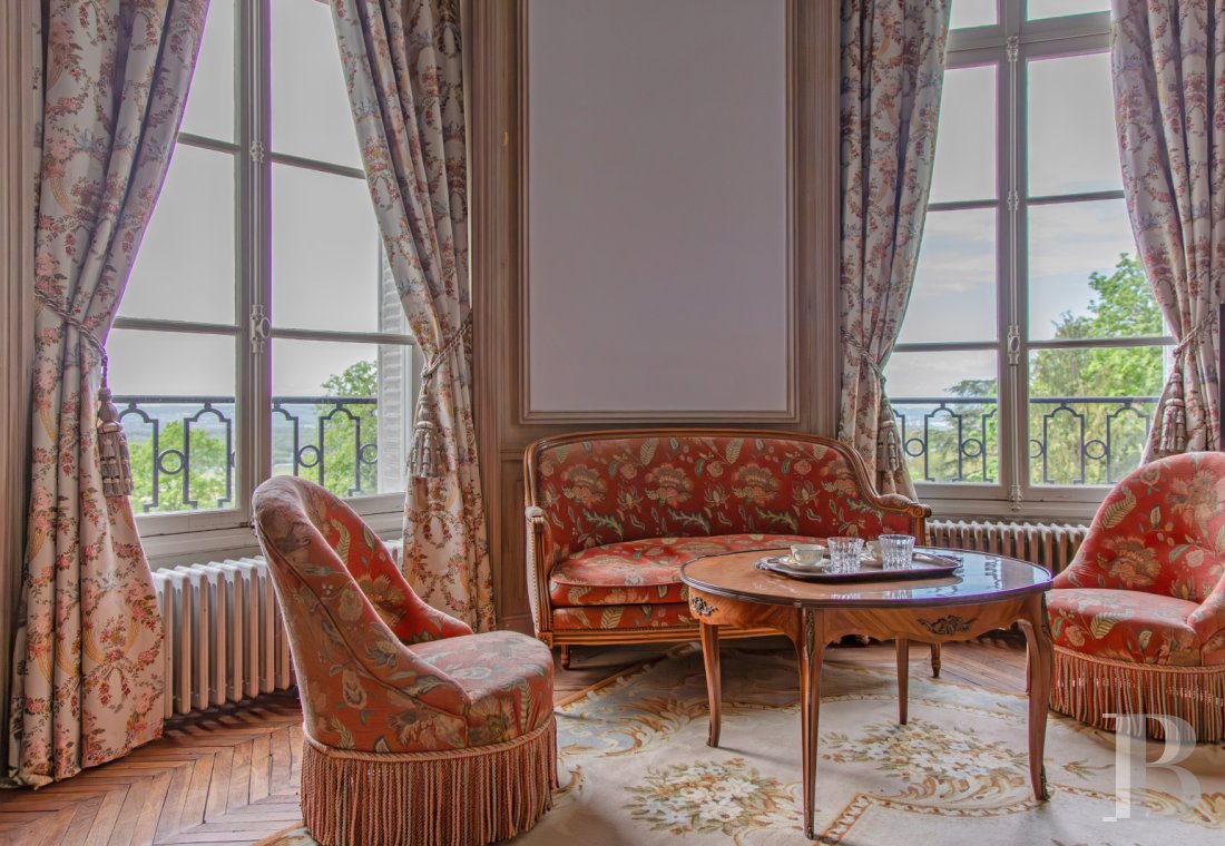 A 20th-century château in enclosed grounds in Evecquemont, in the Vexin region - photo  n°44