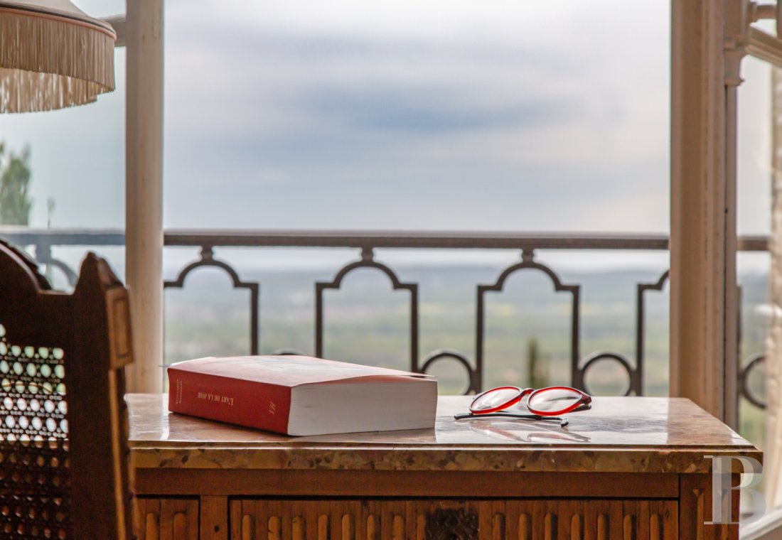 A 20th-century château in enclosed grounds in Evecquemont, in the Vexin region - photo  n°45