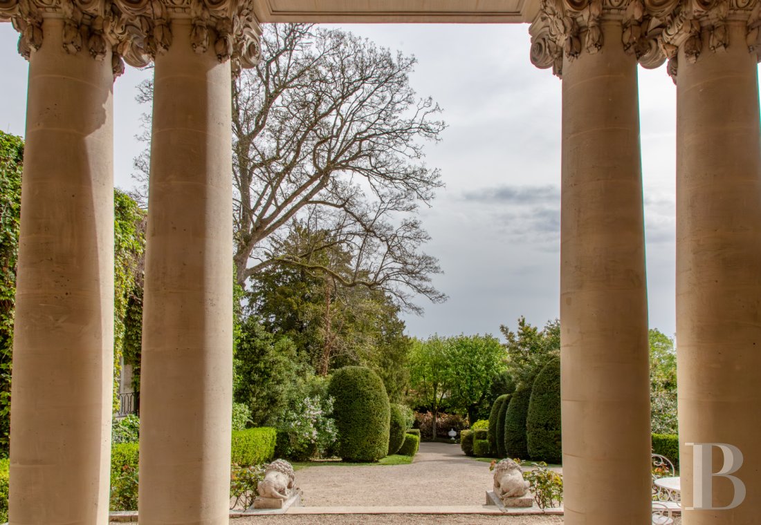 A 20th-century château in enclosed grounds in Evecquemont, in the Vexin region - photo  n°64