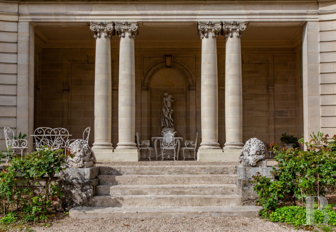 A 20th-century château in enclosed grounds in Evecquemont, in the Vexin region - photo  n°51