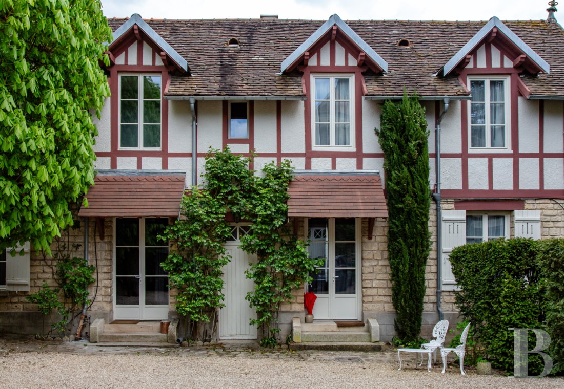 A 20th-century château in enclosed grounds in Evecquemont, in the Vexin region - photo  n°52
