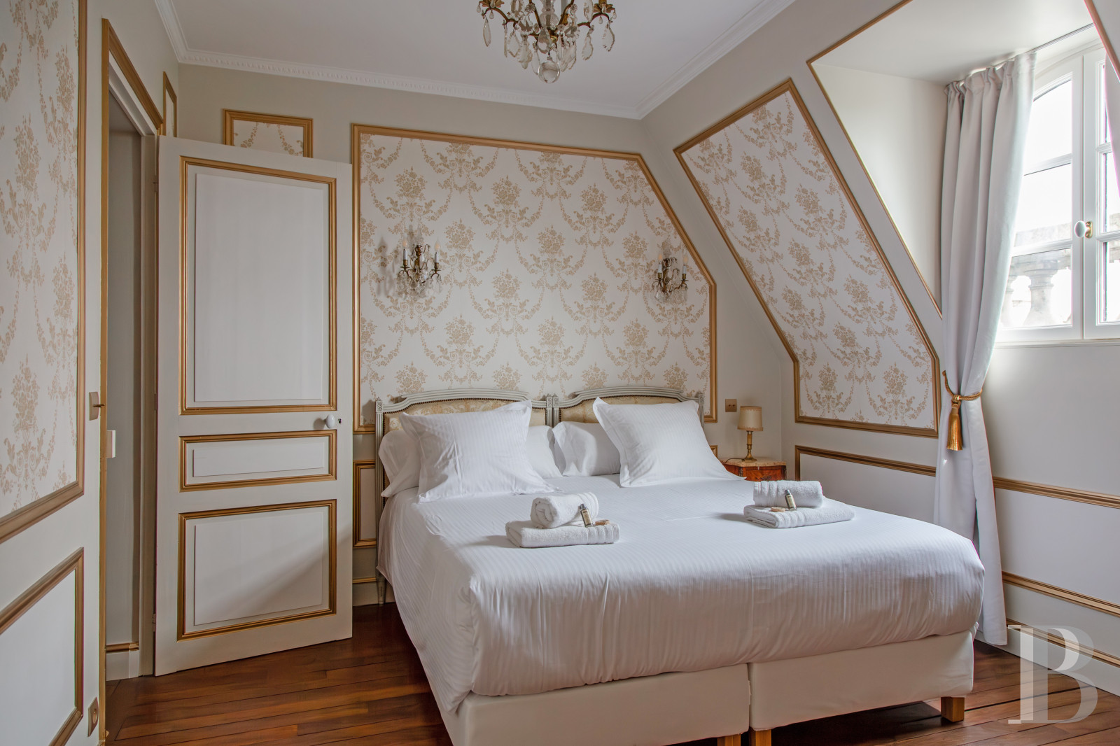 A 20th-century château in enclosed grounds in Evecquemont, in the Vexin region - photo  n°31