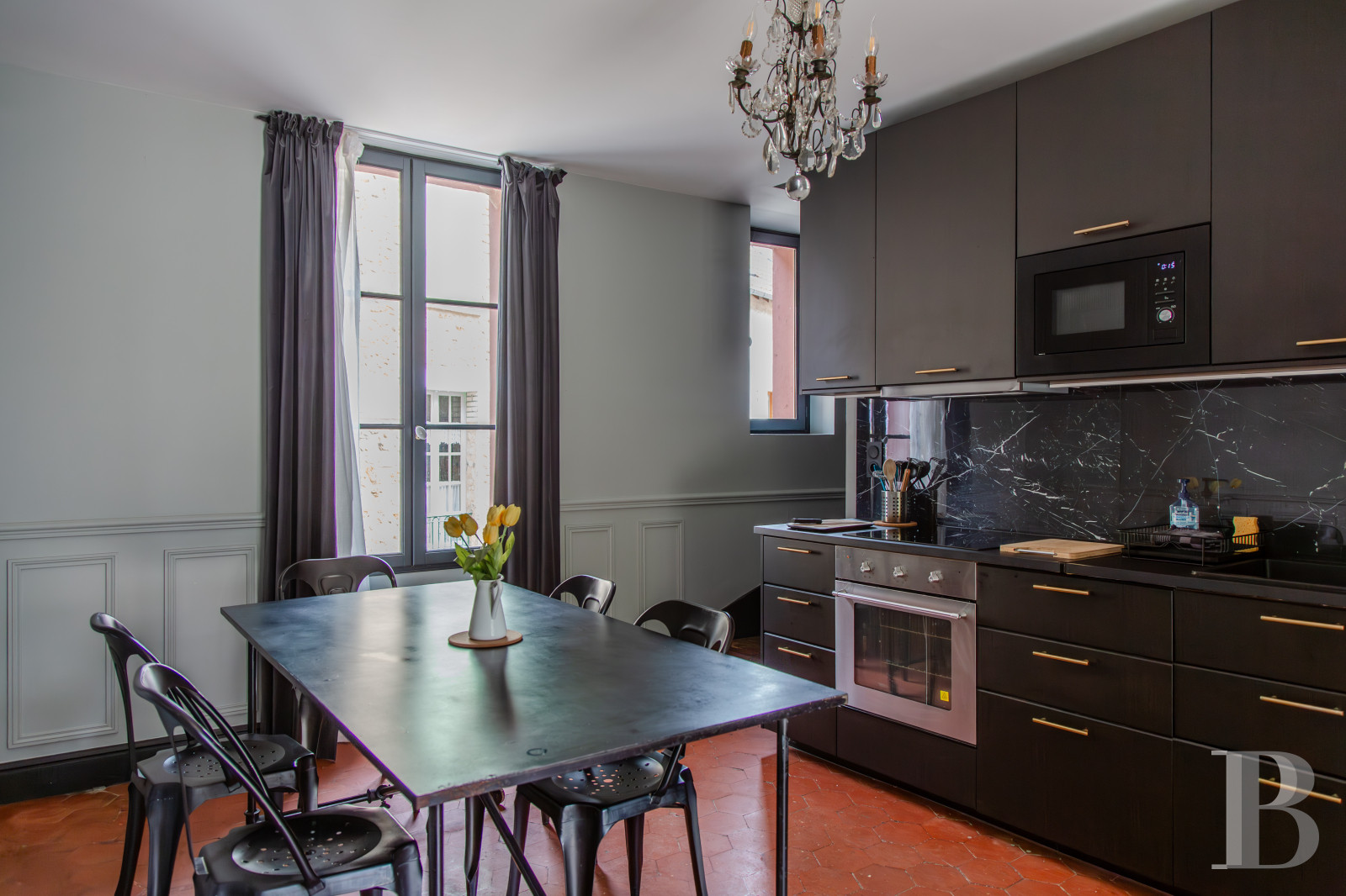 A 20th-century château in enclosed grounds in Evecquemont, in the Vexin region - photo  n°56