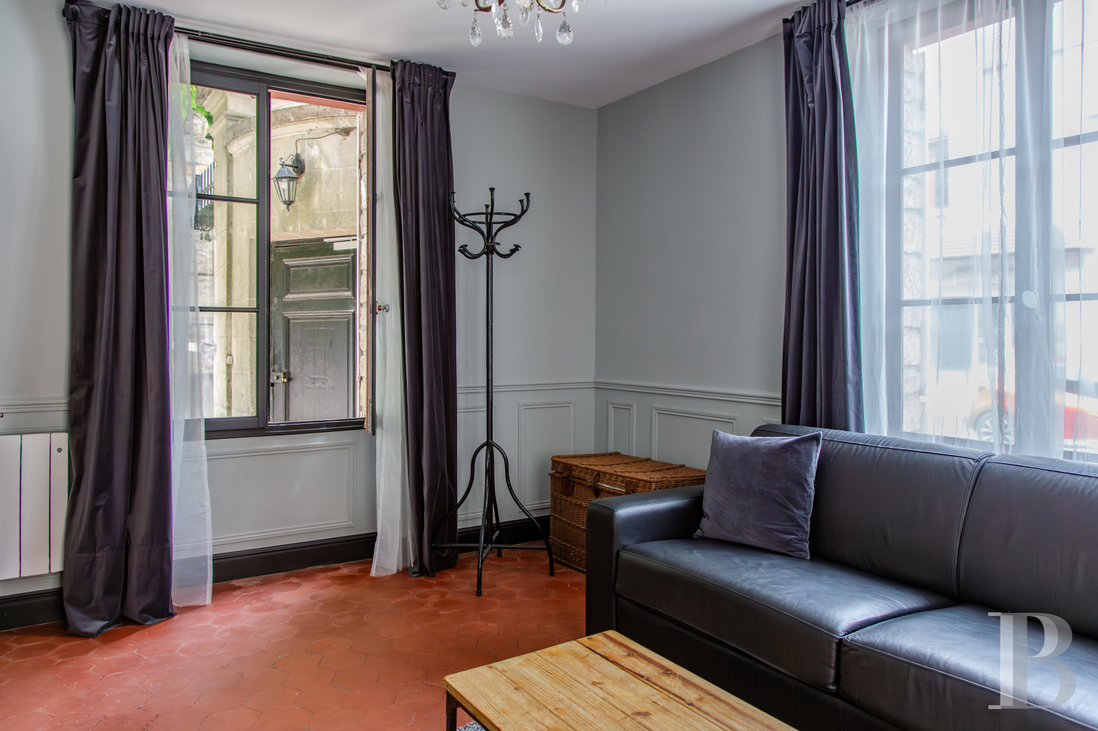 A 20th-century château in enclosed grounds in Evecquemont, in the Vexin region - photo  n°59