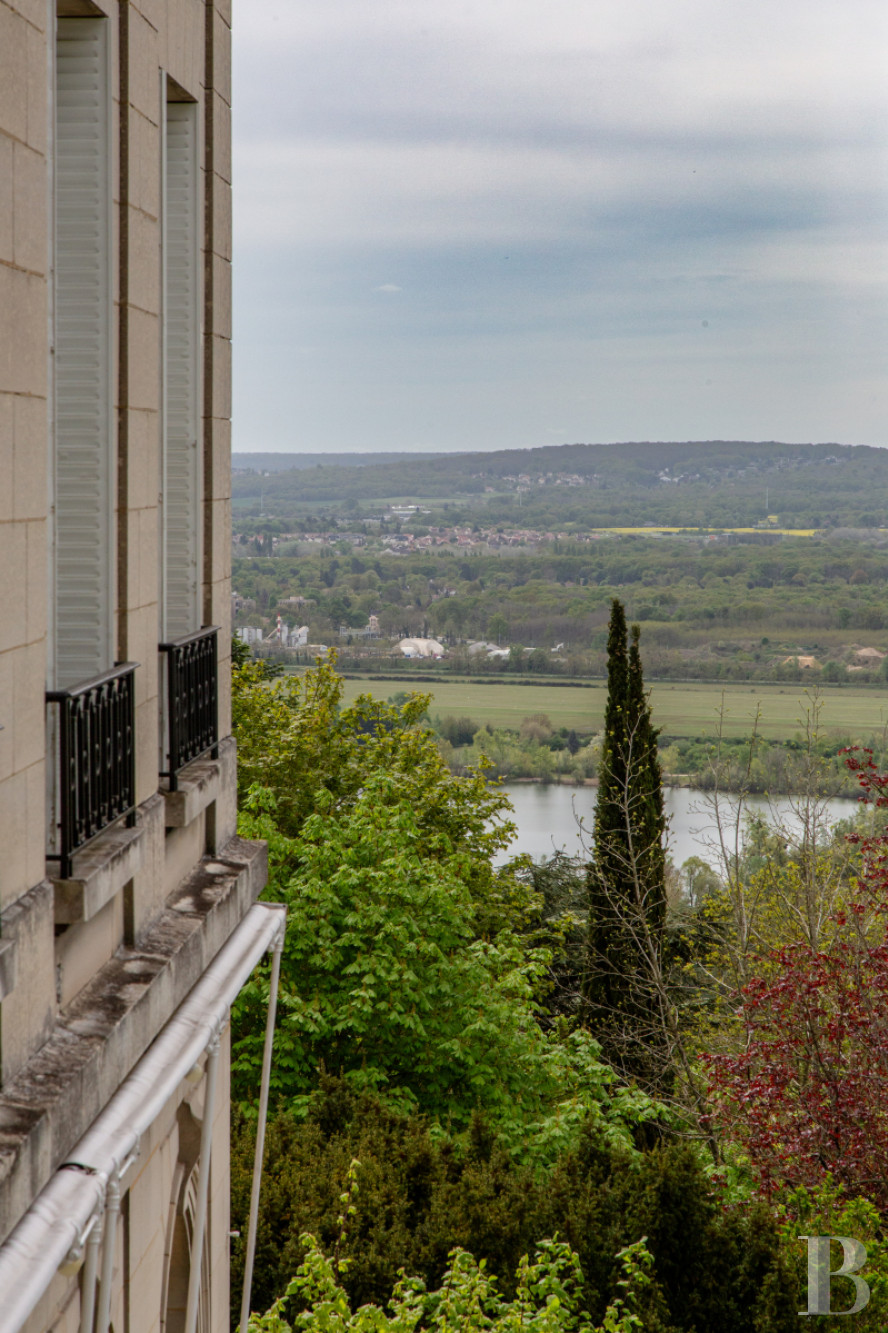 A 20th-century château in enclosed grounds in Evecquemont, in the Vexin region - photo  n°47