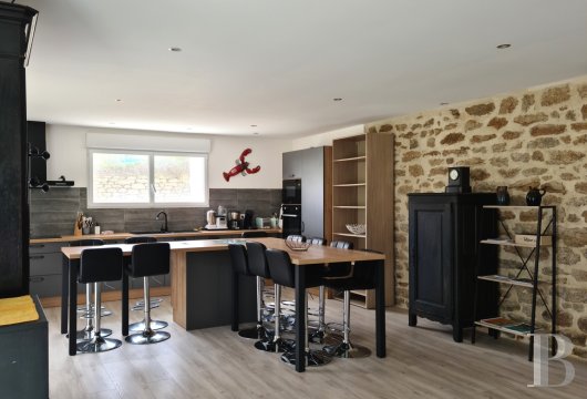 demeures et maisons a vendre france bretagne   - 11