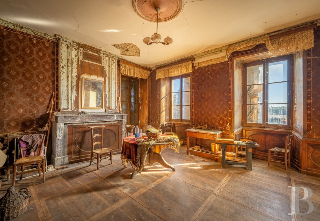 character properties France midi pyrenees   - 6