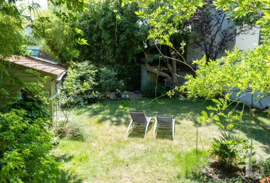 ile-de-france - A renovated house full of charm, with four bedrooms and  a quiet, landscaped garden, on the outskirts of Fontenay-aux-Roses, in Châtillon