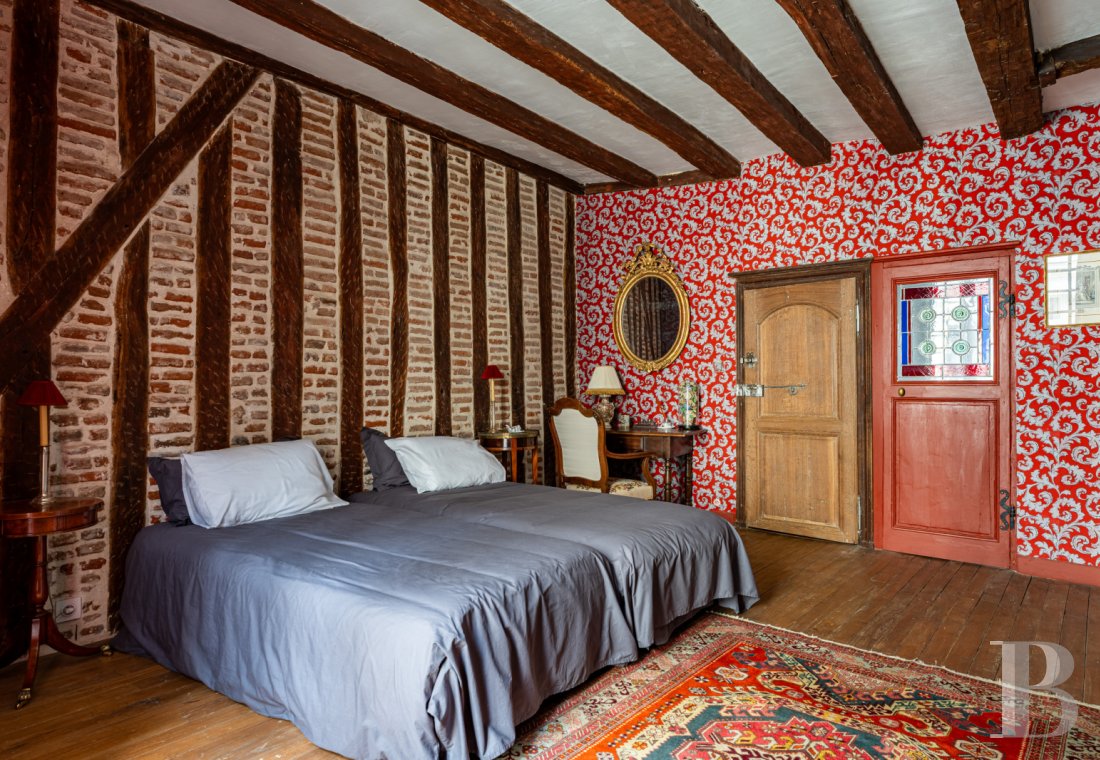 Dans le centre de Tours, une maison à colombages du 15e siècle - photo  n°10