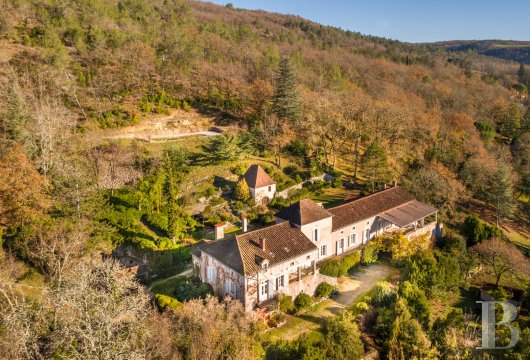 midi-pyrenees - A vast and luminous 19th-century house, its grounds and beautiful valley views in the Lot department near a village, 20 kilometres away from Cahors 