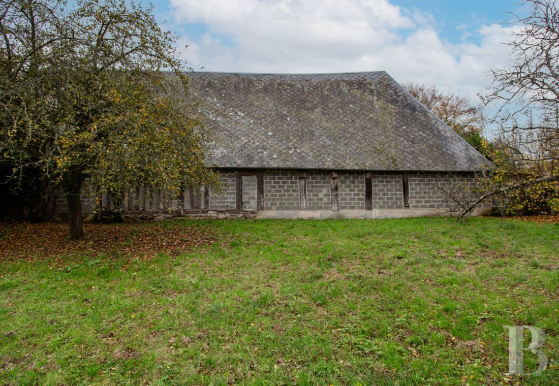 Ruins for sale - upper-normandy - A 12th-century tithe barn to be restored with an outbuilding and 5,000m² of grounds in the heart of a forest in Normandy, 45 minutes from the town of Honfleur