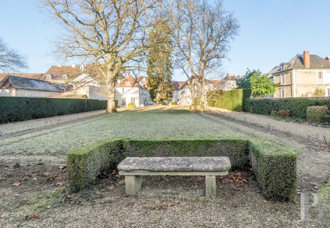 mansion houses for sale France burgundy   - 15