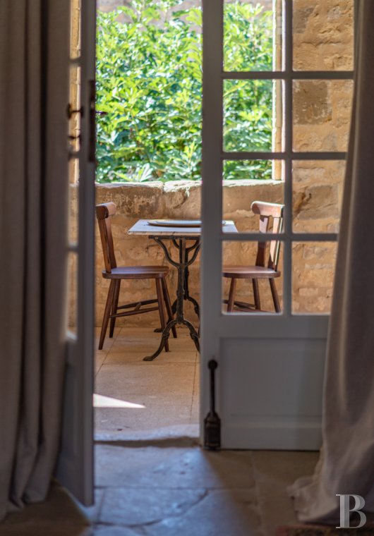 A village château dating back to the 12th century between Nîmes and Uzès in the Gard - photo  n°12