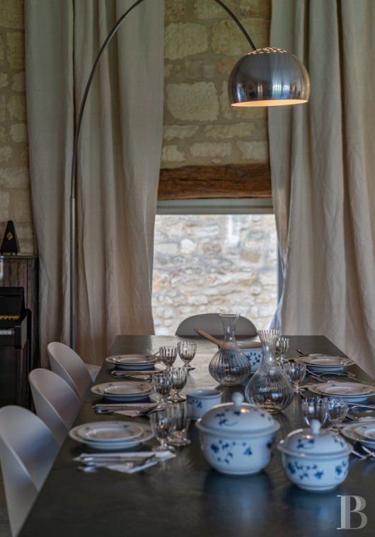 A village château dating back to the 12th century between Nîmes and Uzès in the Gard - photo  n°8