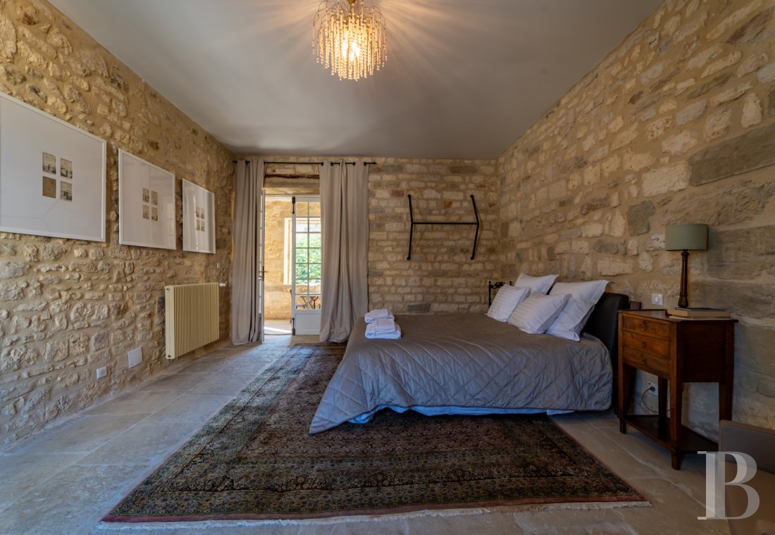 A village château dating back to the 12th century between Nîmes and Uzès in the Gard - photo  n°13