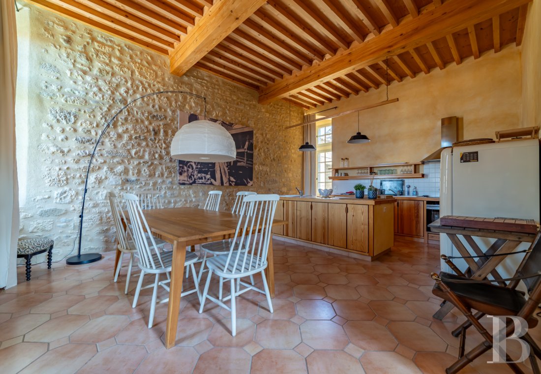 A village château dating back to the 12th century between Nîmes and Uzès in the Gard - photo  n°20