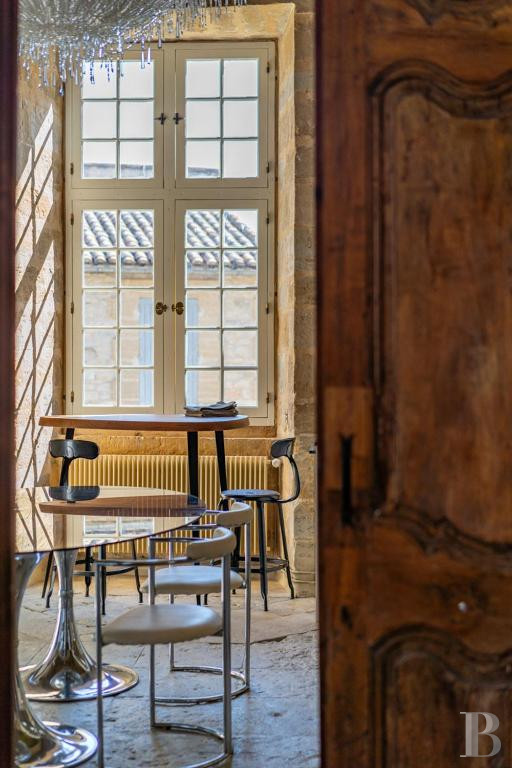 A village château dating back to the 12th century between Nîmes and Uzès in the Gard - photo  n°11