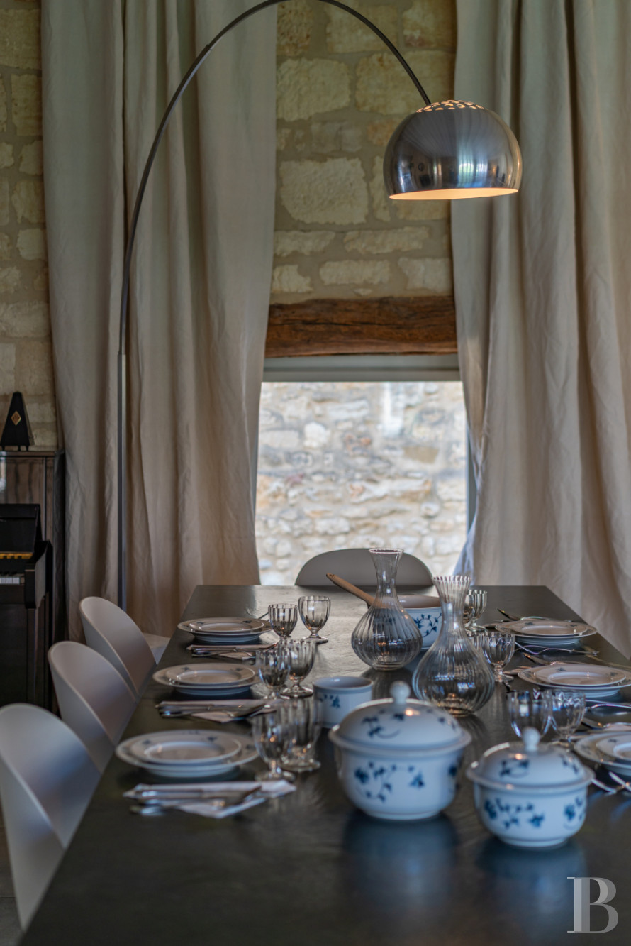 A village château dating back to the 12th century between Nîmes and Uzès in the Gard - photo  n°8