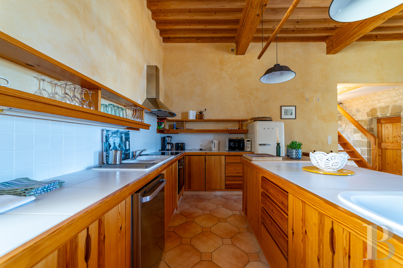 A village château dating back to the 12th century between Nîmes and Uzès in the Gard - photo  n°21