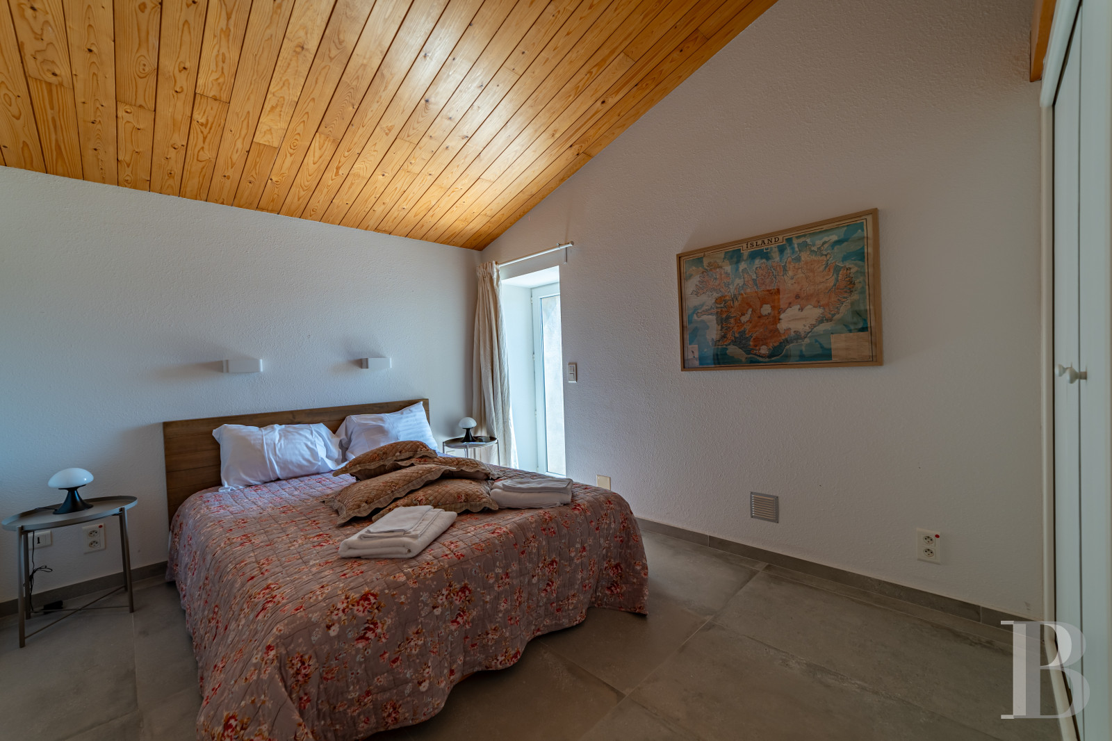 A village château dating back to the 12th century between Nîmes and Uzès in the Gard - photo  n°23